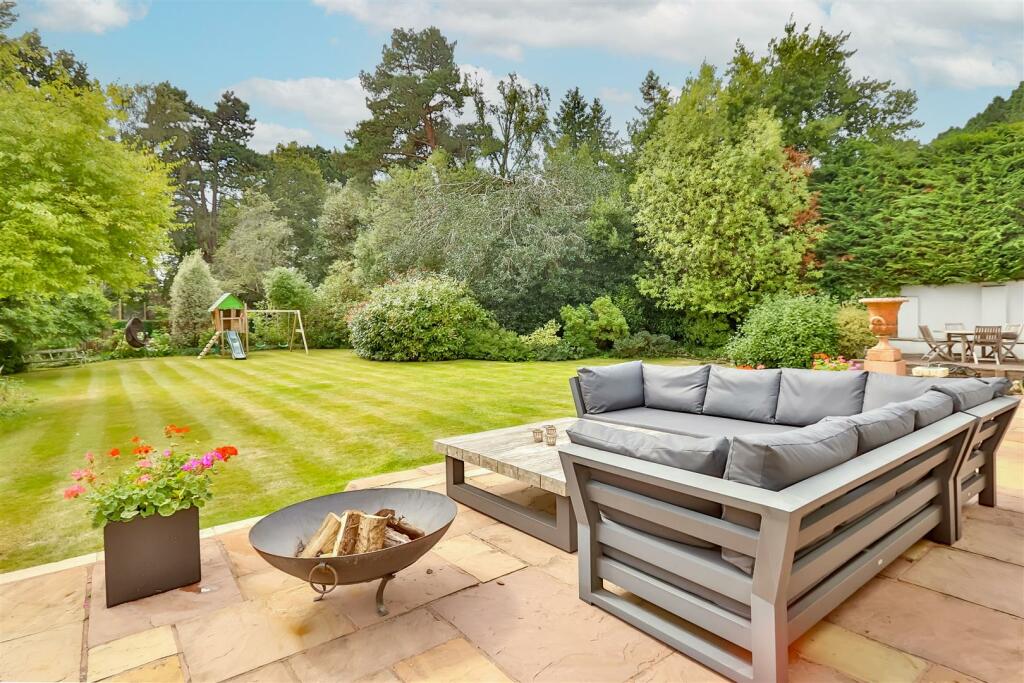 Additional image 5 of Lawrence Drive, Poole