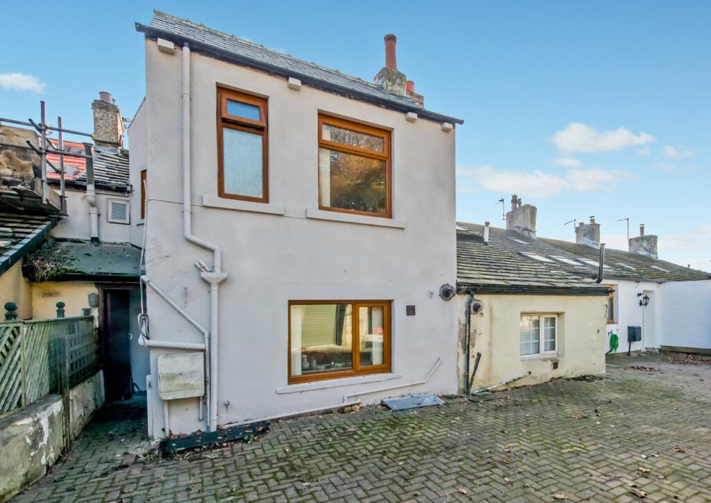 Additional image 10 of Town Street, Birkenshaw, Bradford, West Yorkshire, BD11