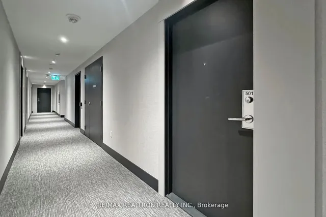 Additional image 30 of 250 Lawrence Ave Unit 501