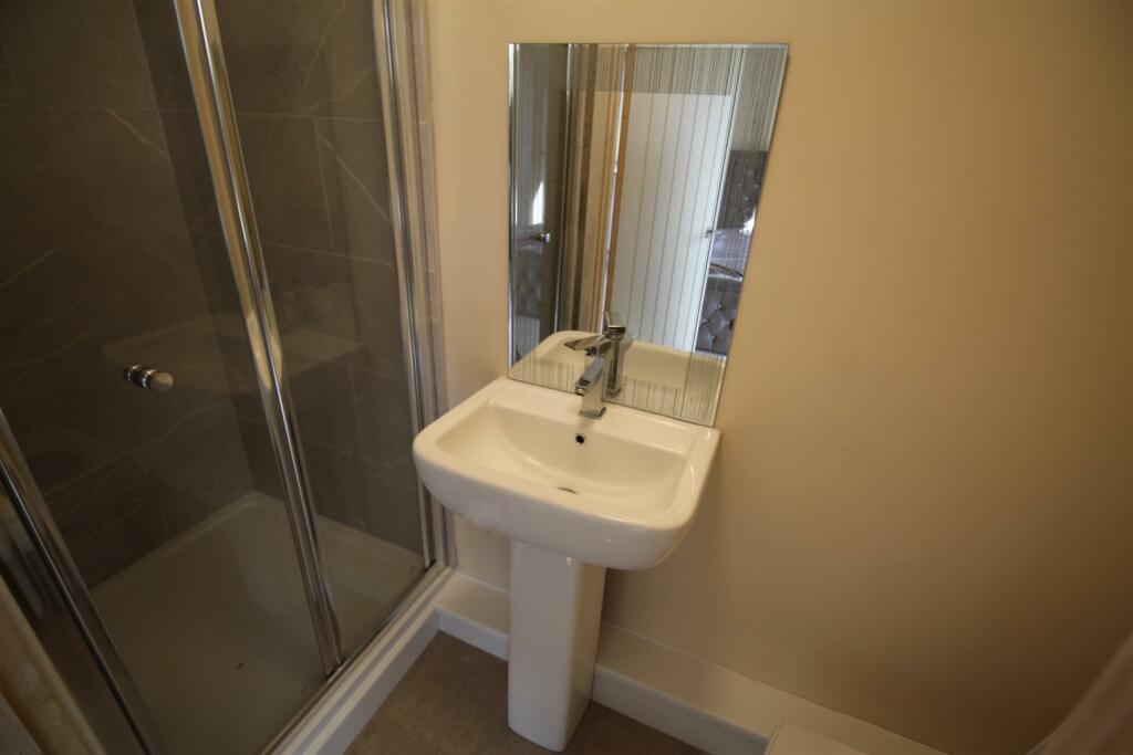 Additional image 4 of Coniston Grove, Heaton, Bradford