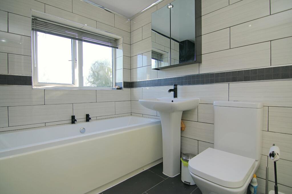 Additional image 15 of Dean Close, Bradford, BD8