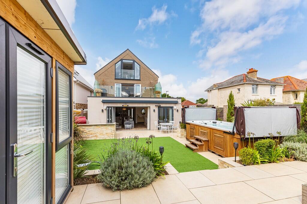 Additional image 25 of Sherwood Avenue, Whitecliff