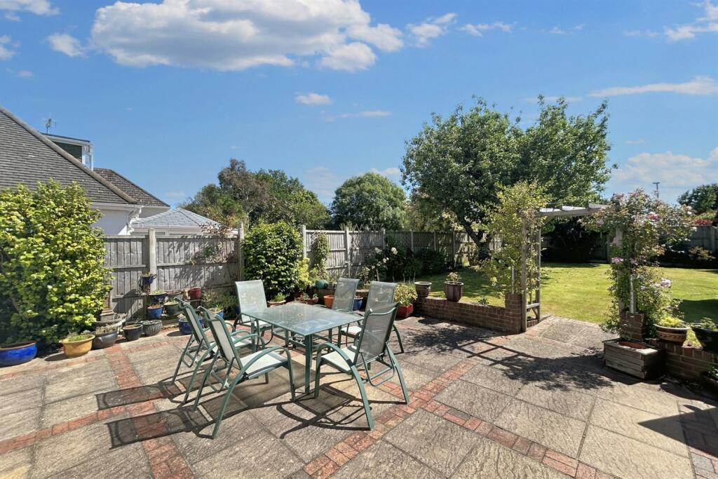 Additional image 18 of Bearwood