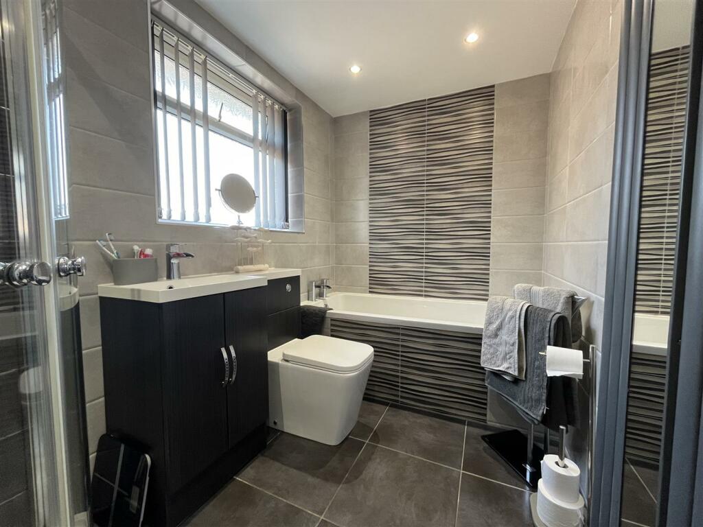 Additional image 4 of Langdale Avenue, Wyke, Bradford