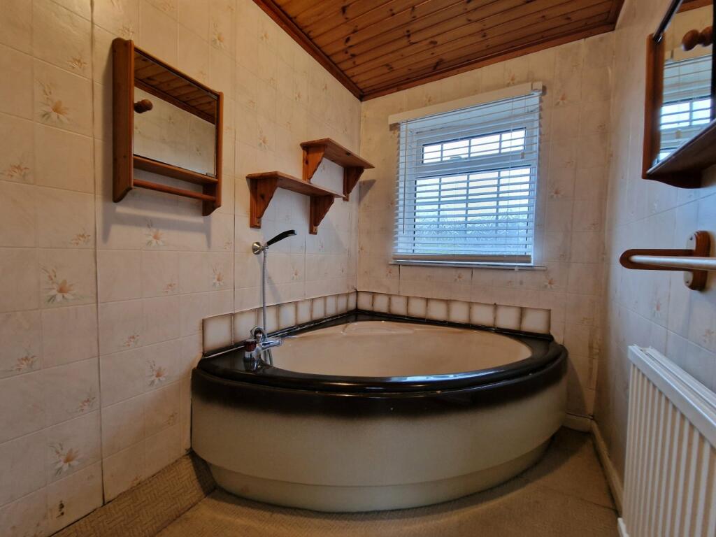 Additional image 7 of Doctor Lane, Bradford, BD10