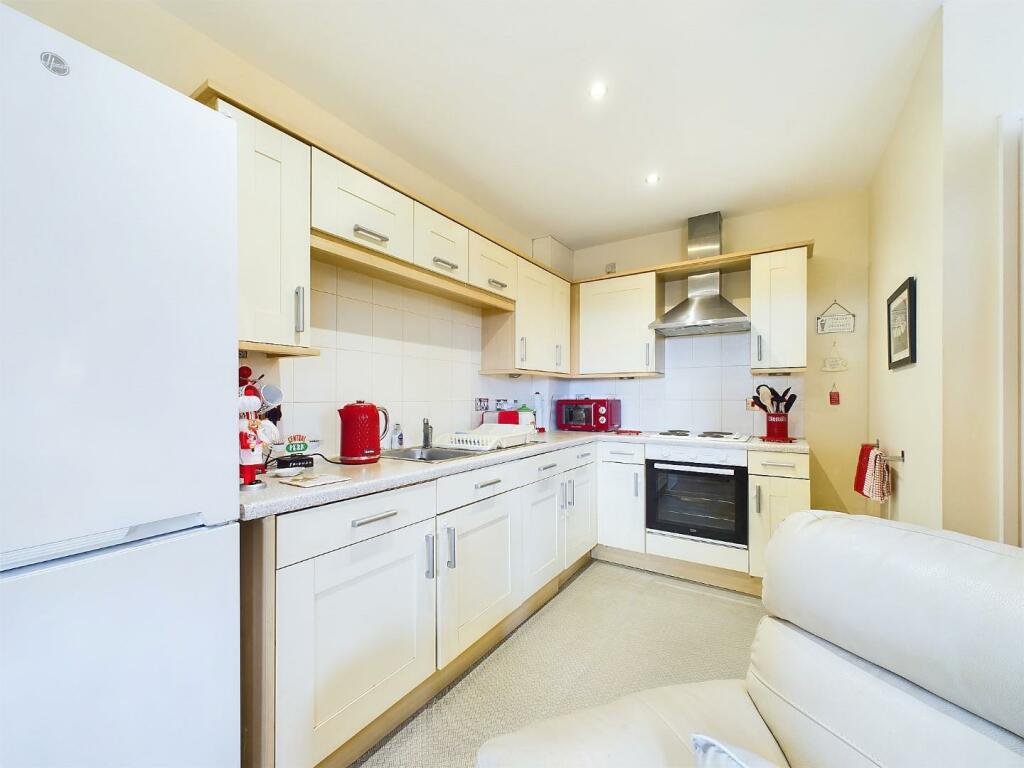 Additional image 5 of Agincourt Drive, Hill Top View, Gilstead