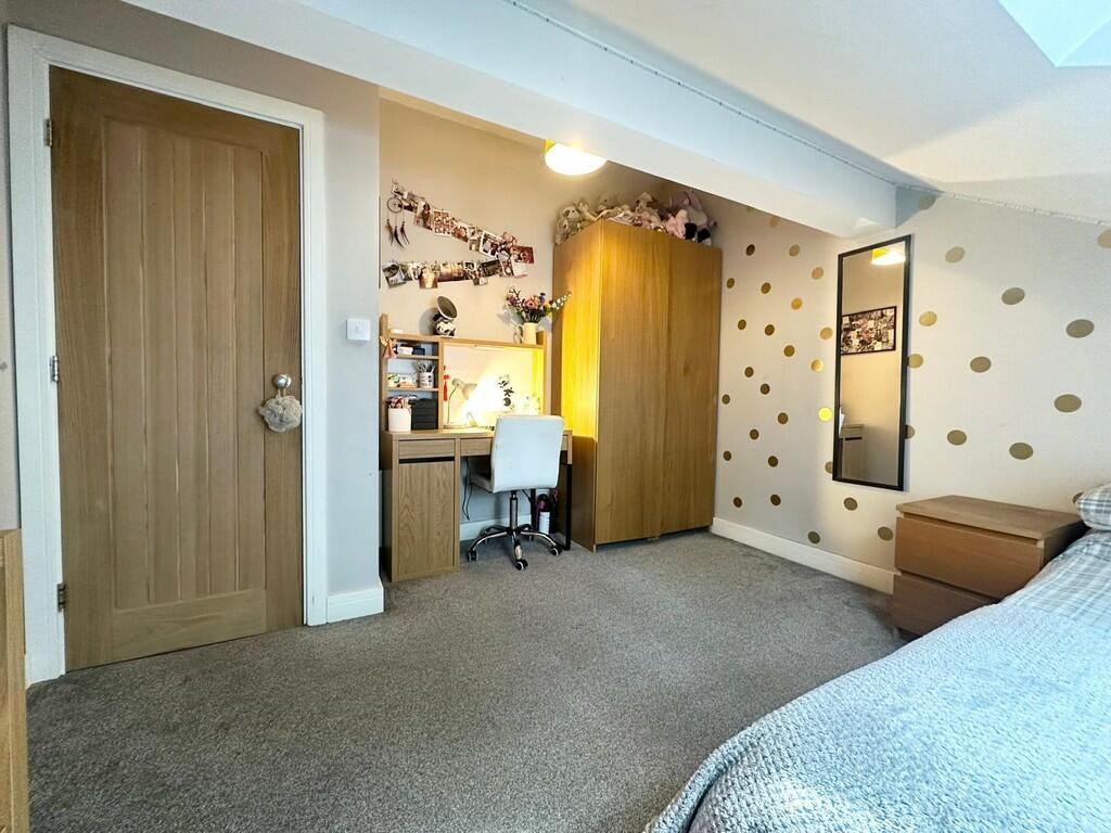 Additional image 31 of Hill Top Road, Hainworth