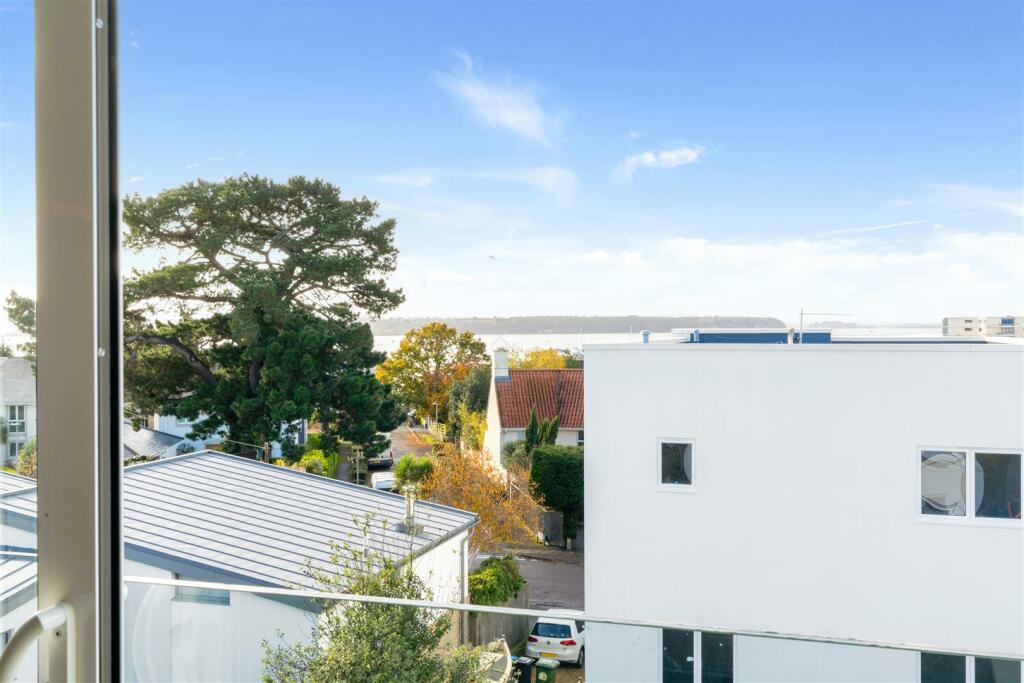 Additional image 38 of Sandbanks Road, Lilliput