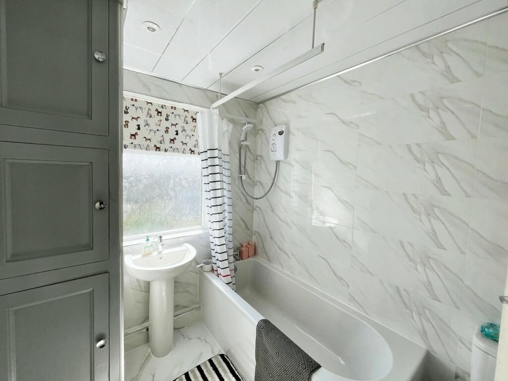 Additional image 7 of Belmont Gardens, Low Moor, Bradford, West Yorkshire, BD12