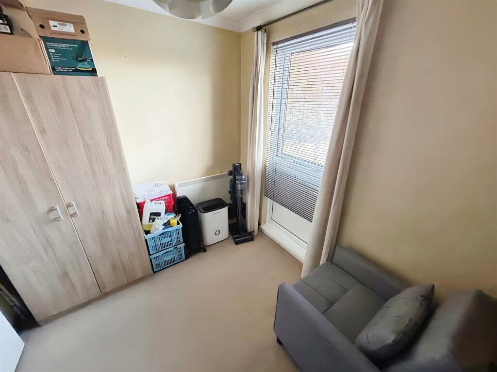 Additional image 8 of Frizley Gardens, Bradford