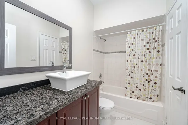 Additional image 8 of 10 Spadina Rd