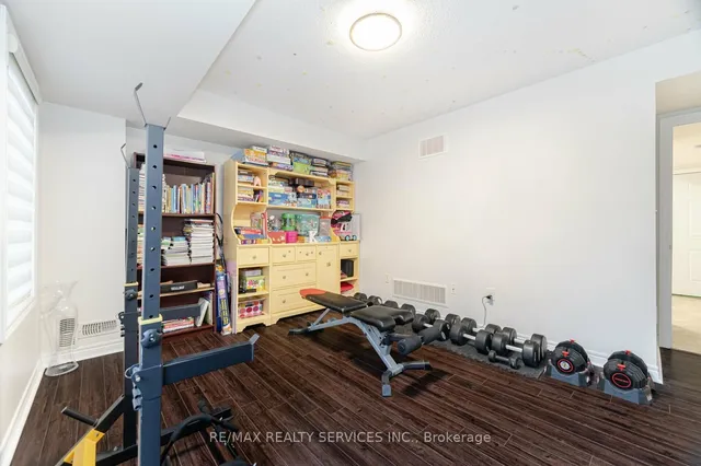 Additional image 31 of 1315 Granrock Cres