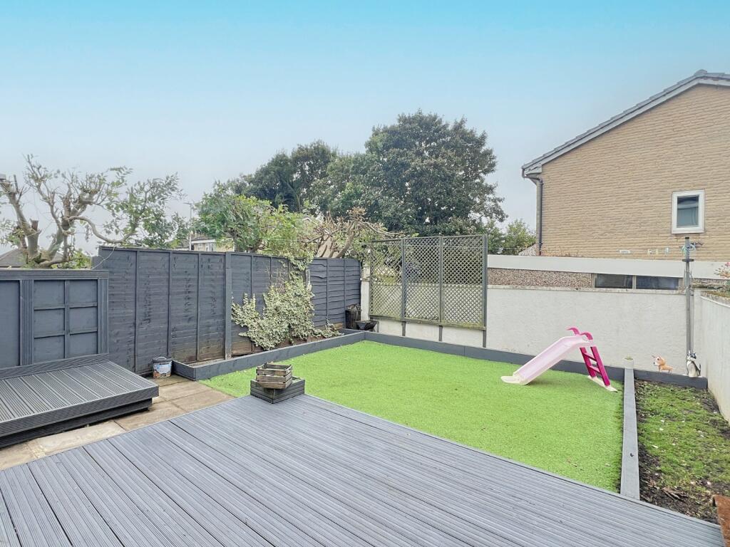 Additional image 8 of Fairburn Gardens, Bradford, West Yorkshire, BD2