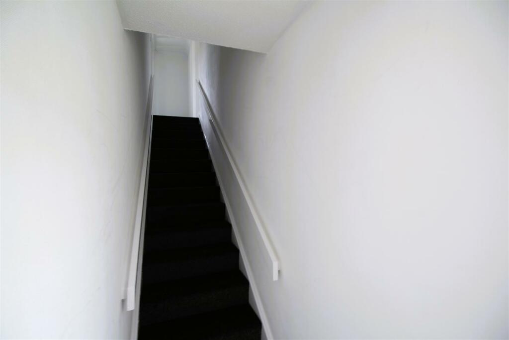Additional image 12 of Wenborough Lane, Bradford