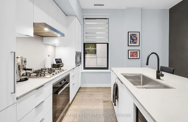 Additional image 22 of 22 Lombard St Unit 203
