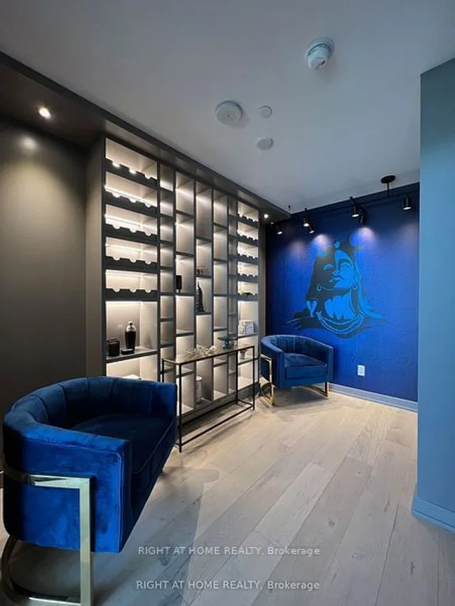 Additional image 11 of 20 Lombard St Unit UPH07