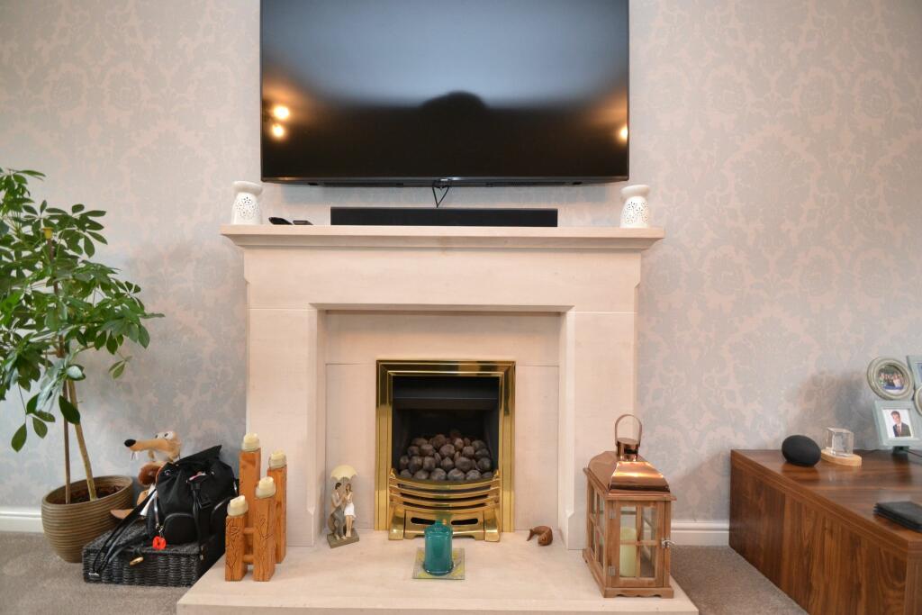 Additional image 5 of Near Crook, Thackley,