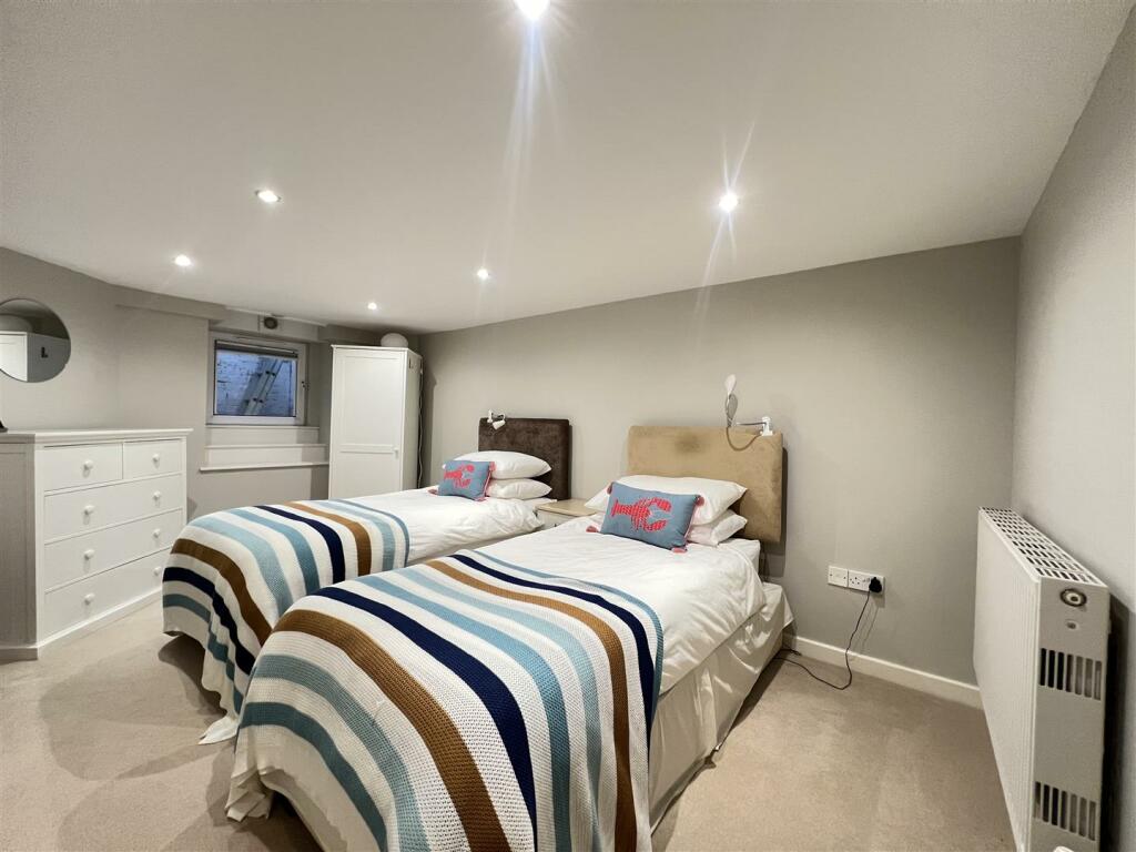 Additional image 16 of Pinewood Road, Branksome Park