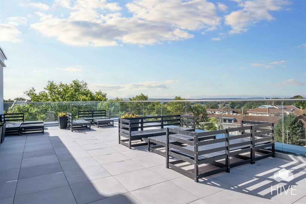 Additional image 4 of The Sloop, Commercial Road, Poole