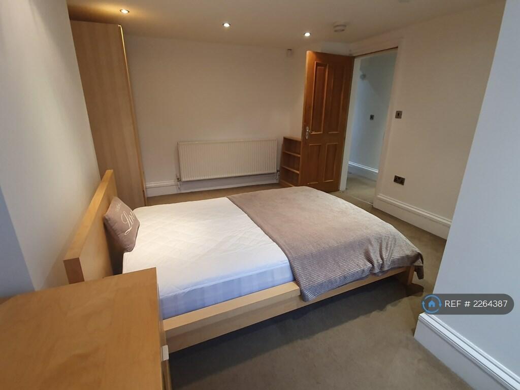 Additional image 14 of Claremont, Bradford, BD7