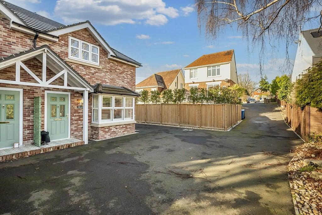 Additional image 23 of Robin Cottage, Glenair Avenue, Lower Parkstone , BH14