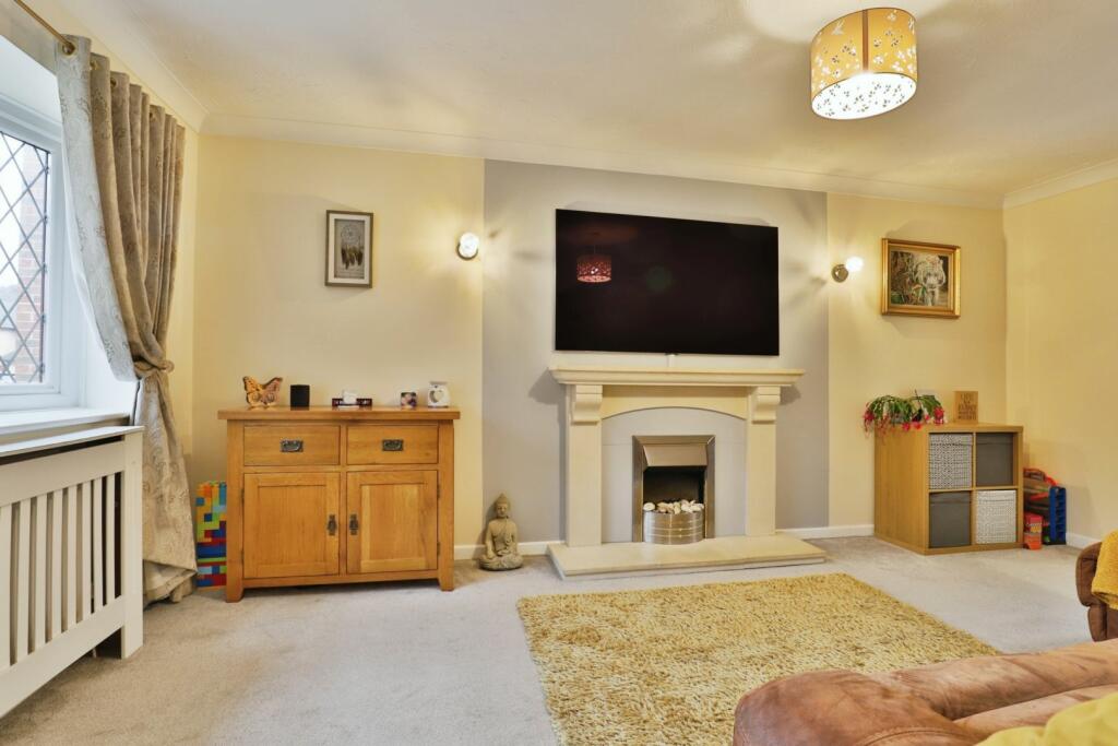 Additional image 22 of Wraxall Close, Poole, BH17