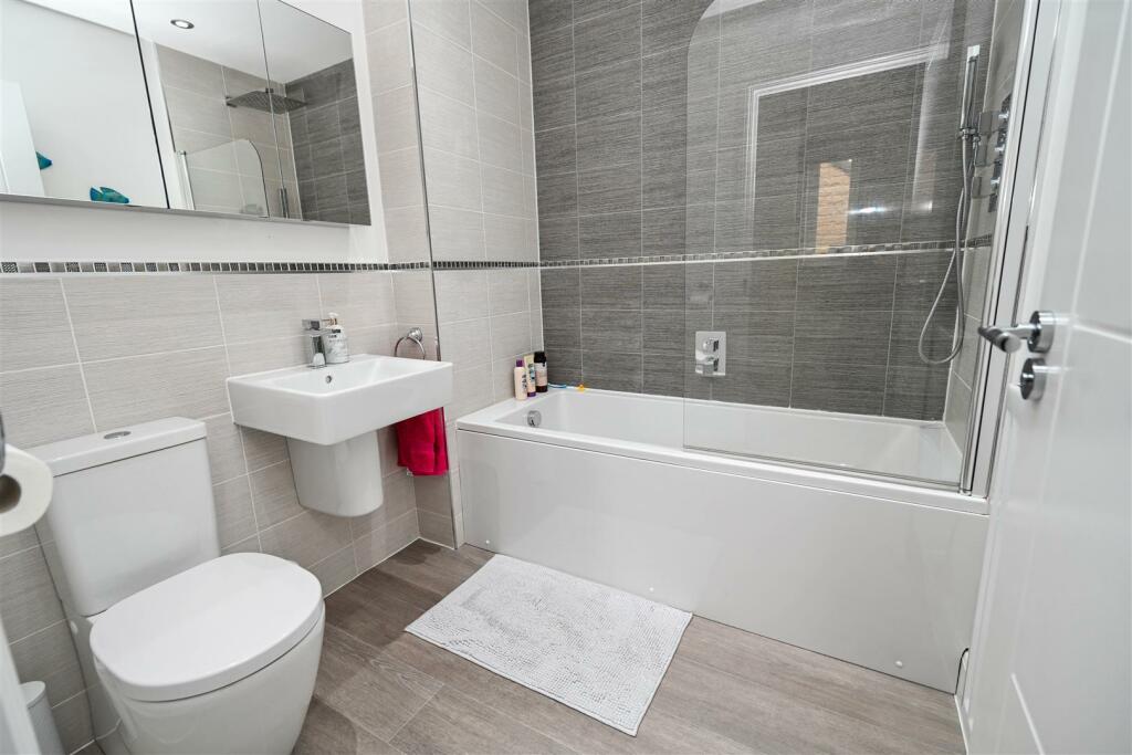 Additional image 8 of Mill Holme Fold, Apperley Bridge