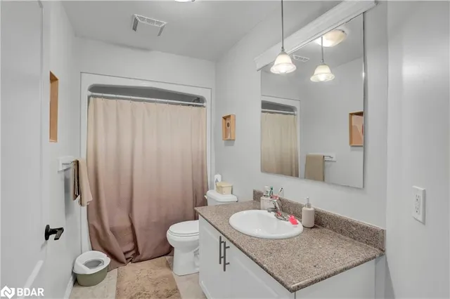 Additional image 17 of 135 James Street South St Unit 612