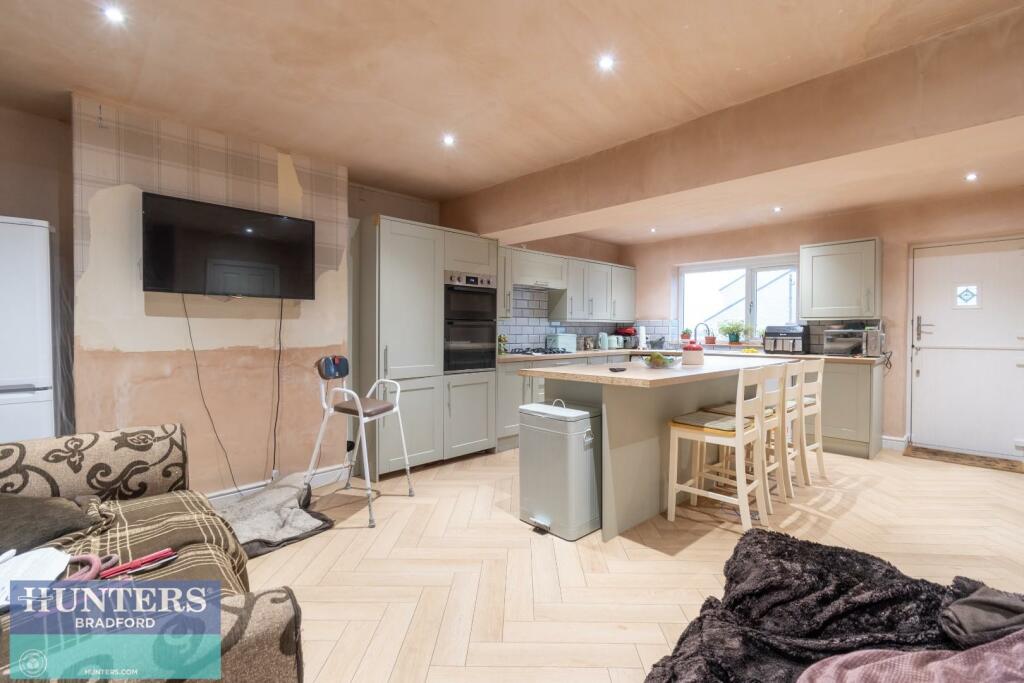 Additional image 5 of REF SR - Tyersal Avenue Tyersal, Bradford, West Yorkshire, BD4 8HJ