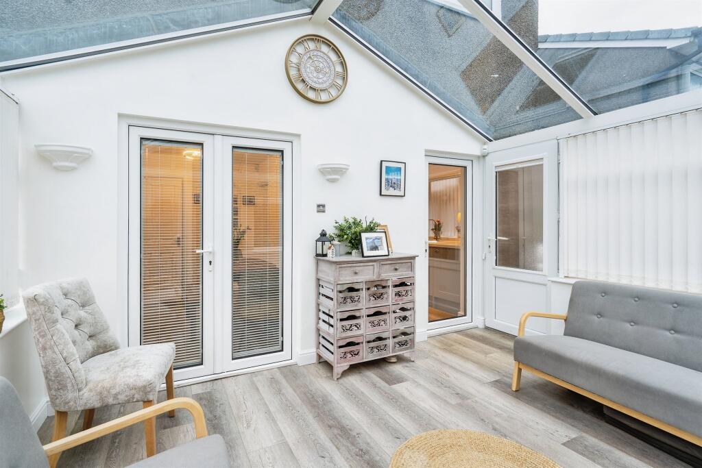 Additional image 5 of Pennine Close, Queensbury, Bradford