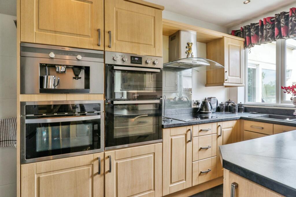 Additional image 5 of Heather Road, Bournemouth, BH10