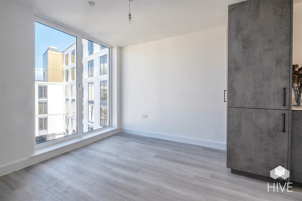 Additional image 10 of The Sloop, Commercial Road, Poole