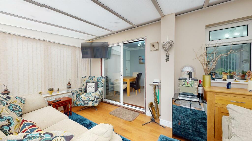 Additional image 11 of Onslow Crescent, Bradford