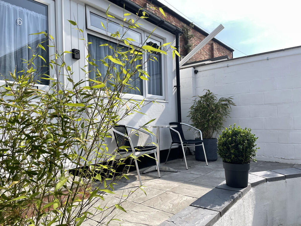 Additional image 2 of Rooms Available, Southcote Road -6