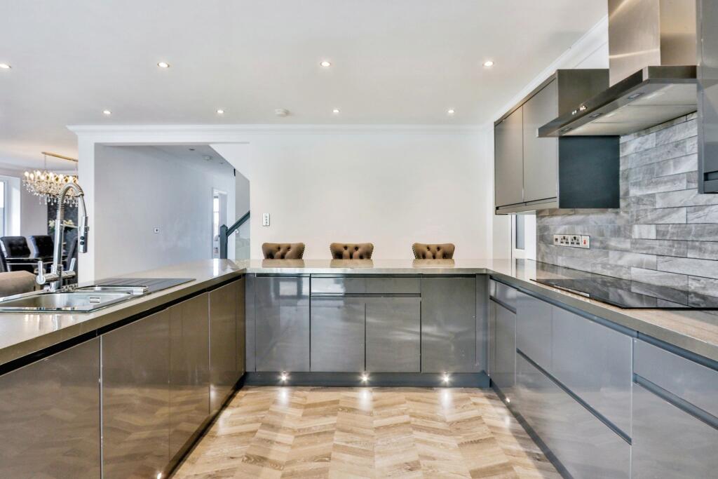 Additional image 4 of Moorland Crescent, Poole, BH16