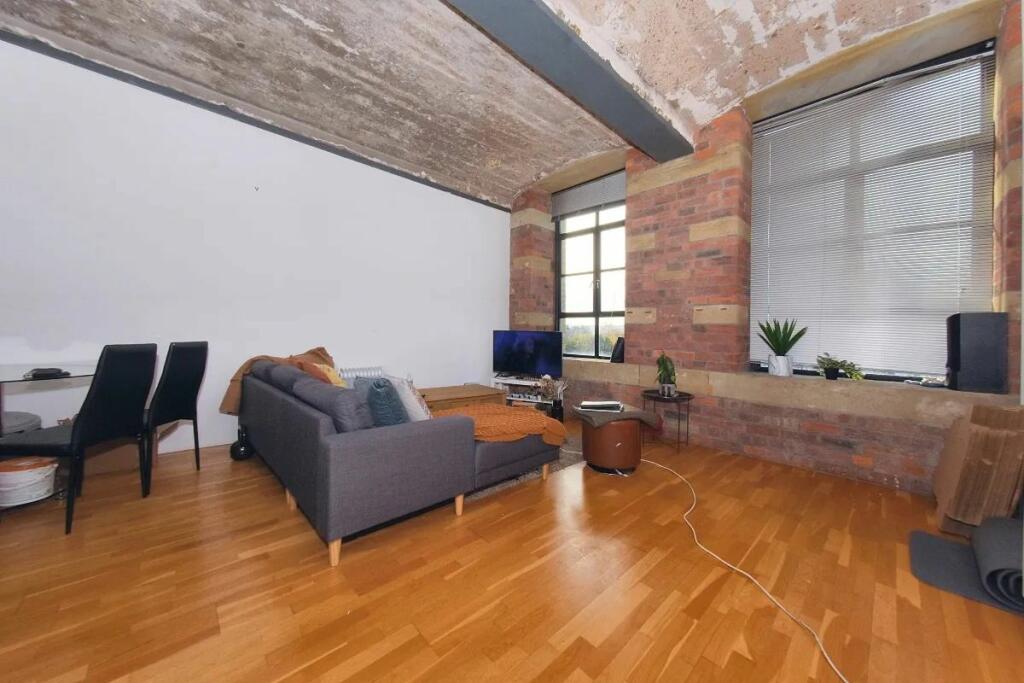 Primary image of Lilycroft Road, Bradford, West Yorkshire, BD9 5BD