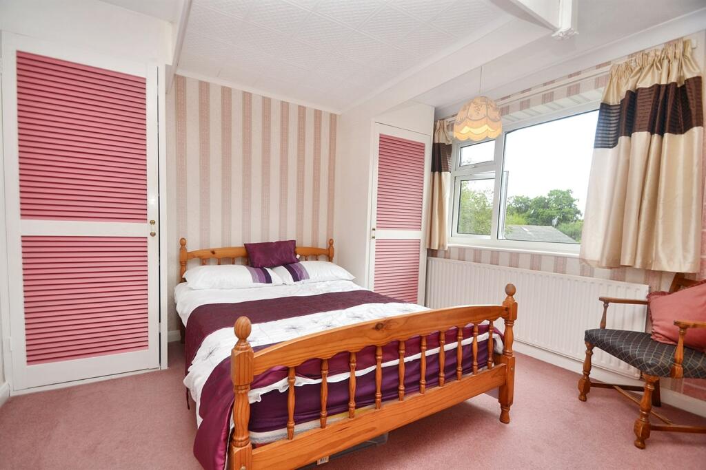 Additional image 16 of Upton