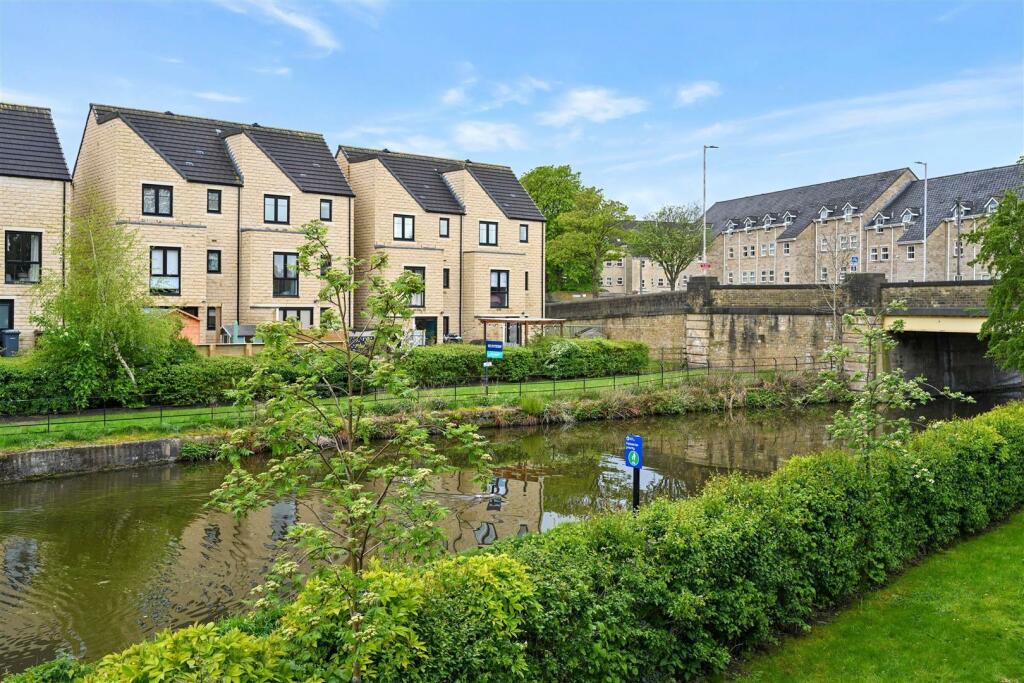 Additional image 2 of Canal Close, Apperley Bridge
