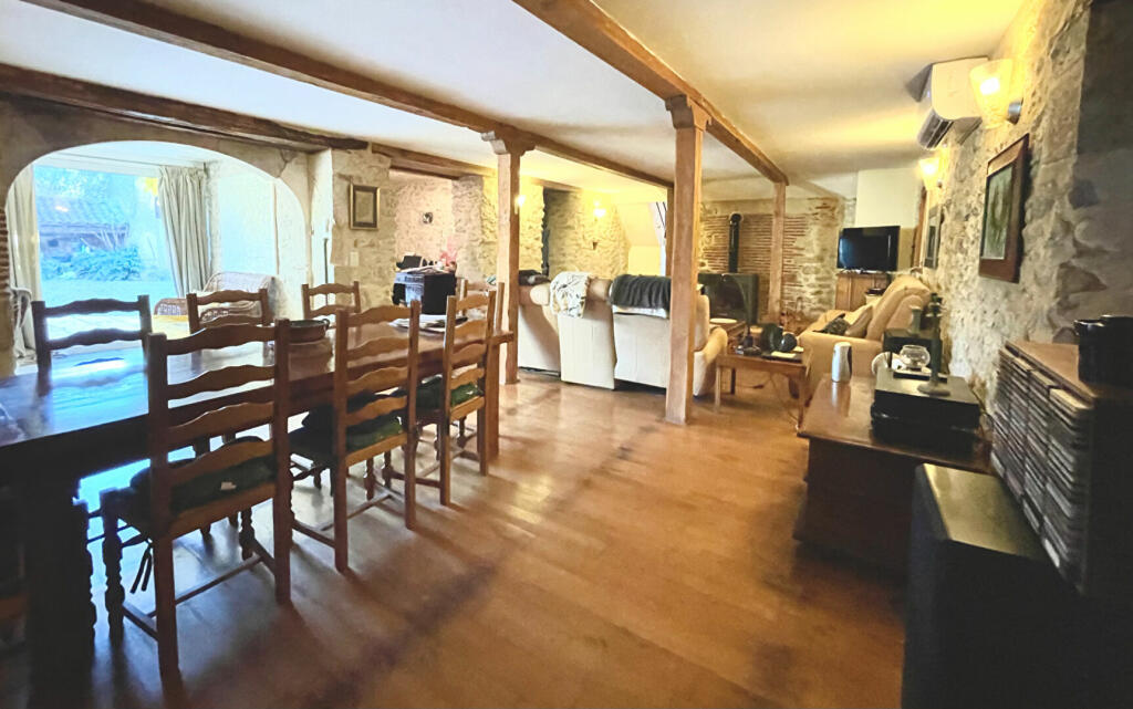 Additional image 2 of Midi-Pyrénées, Lot, Puy-l'Évêque, France