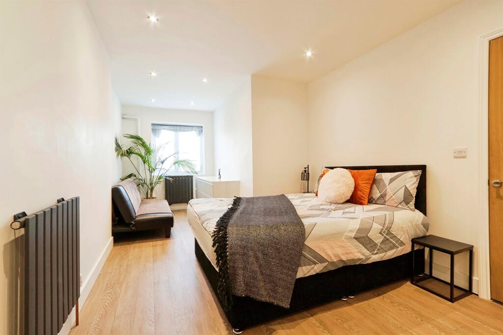 Additional image 9 of Duchy Avenue, Bradford