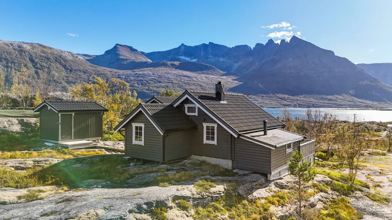 Additional image 2 of Skjelvikmarka 10, 8130 Sandhornøy