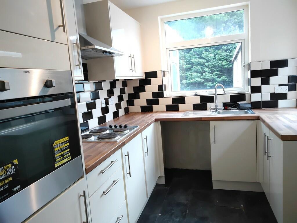 Additional image 2 of Hollingwood Lane, Bradford