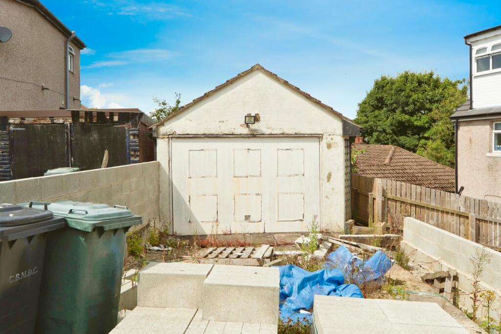 Additional image 18 of Moore Avenue, Bradford, BD7