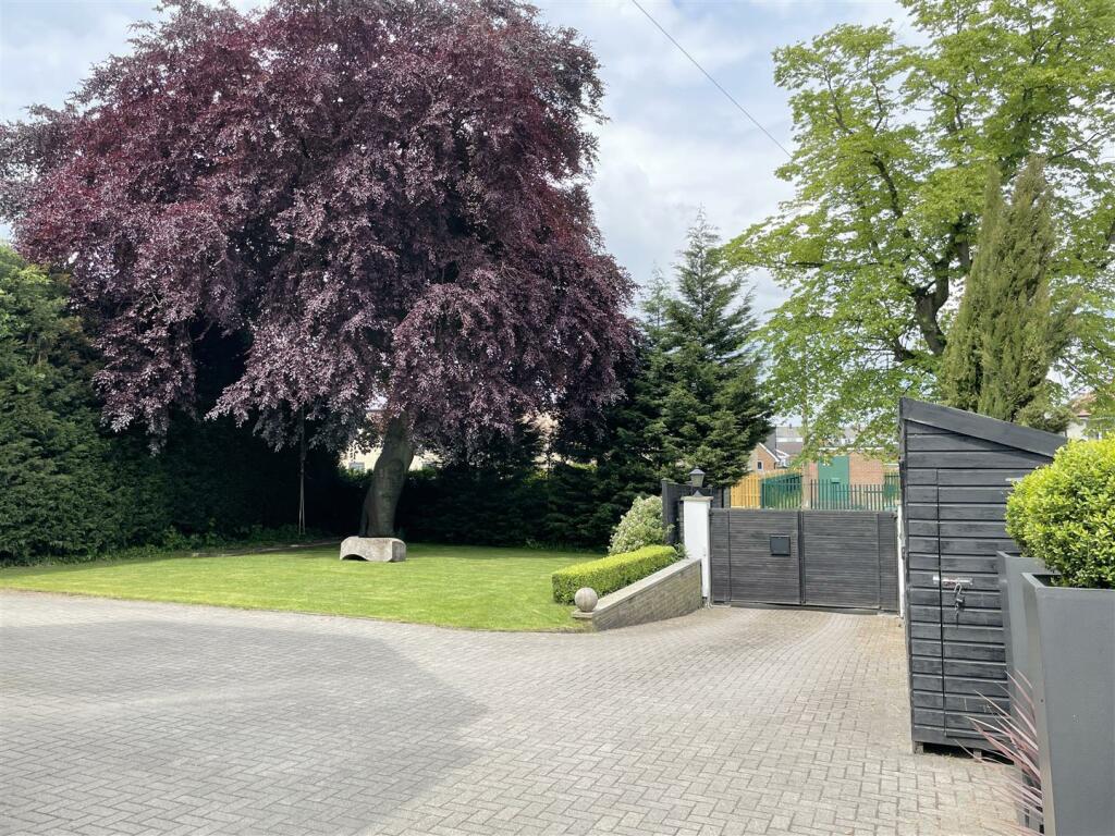 Additional image 68 of Westfield House, Whitehall Road, Wyke, BD12 9DP