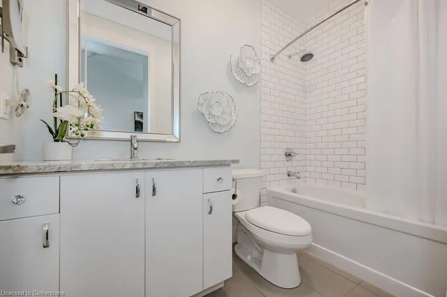 Additional image 21 of 112 Benton St Unit 210