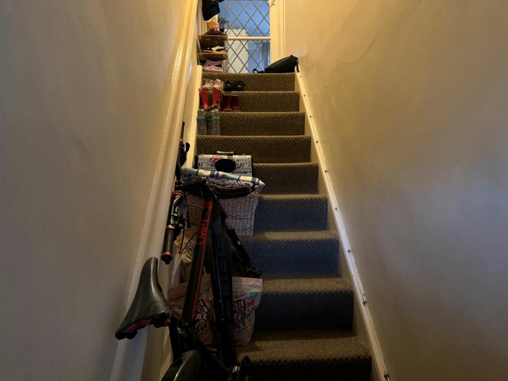 Additional image 6 of Glenlee Road, Lidget Green, Bradford, West Yorkshire, BD7 2QA