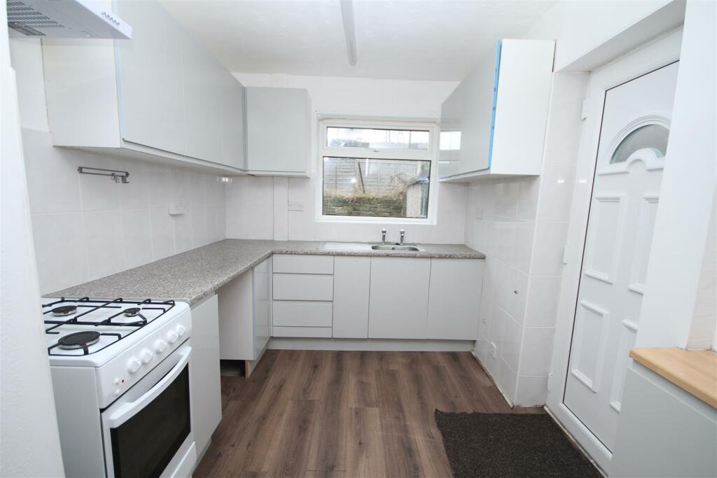 Additional image 3 of Whiteways, BD2