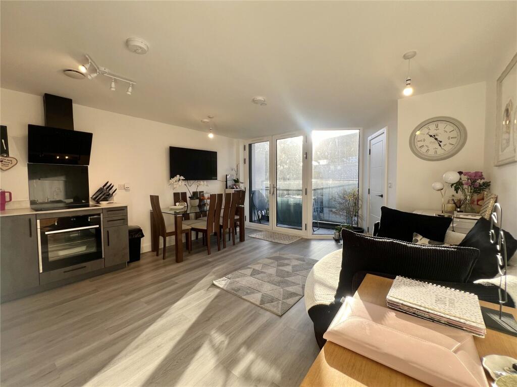 Additional image 13 of Commercial Road, Poole, Dorset, BH14