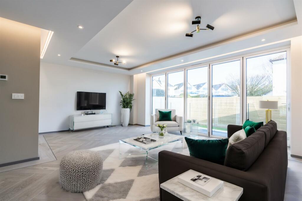 Additional image 25 of Salterns Way, Lilliput