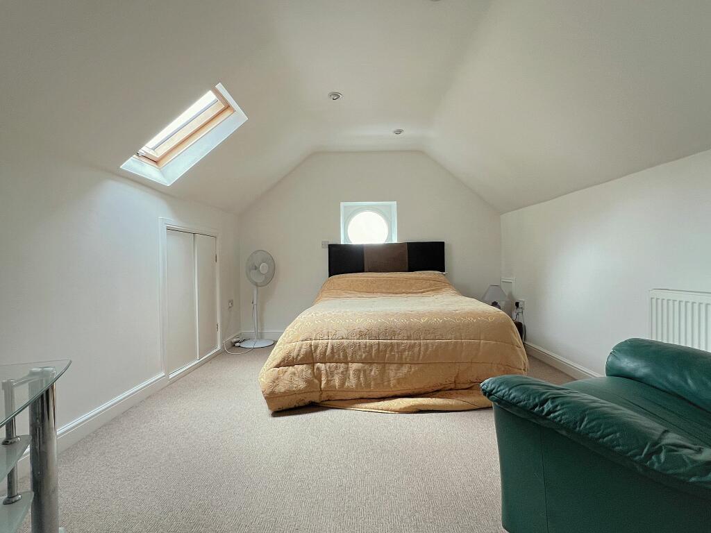 Additional image 25 of Windhill Old Road  Thackley